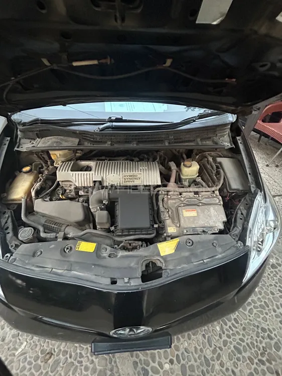 Toyota Prius 2012 for Sale in Karachi Image-1