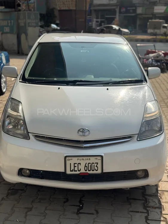 Toyota Prius 2007 for Sale in Peshawar Image-1
