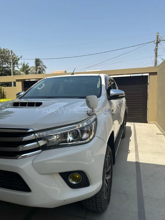 Toyota Hilux 2017 for Sale in Karachi Image-1
