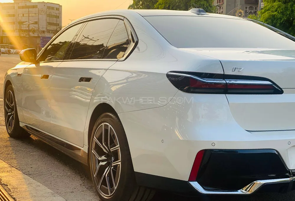BMW 7 Series 2023 for Sale in Lahore Image-1