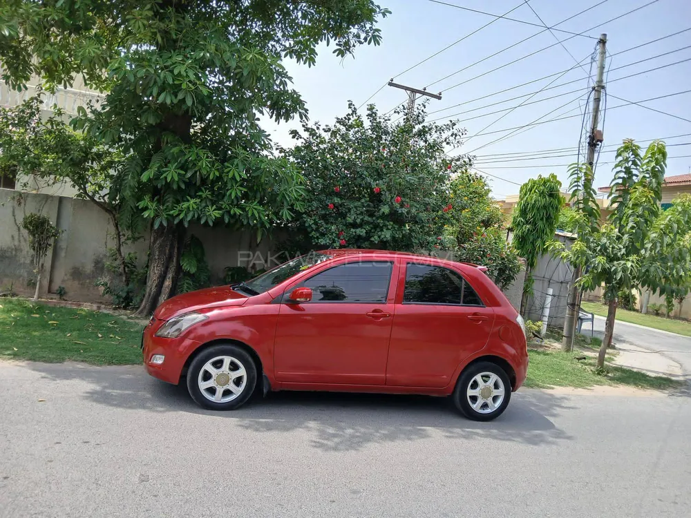 FAW V2 2015 for Sale in Lahore Image-1