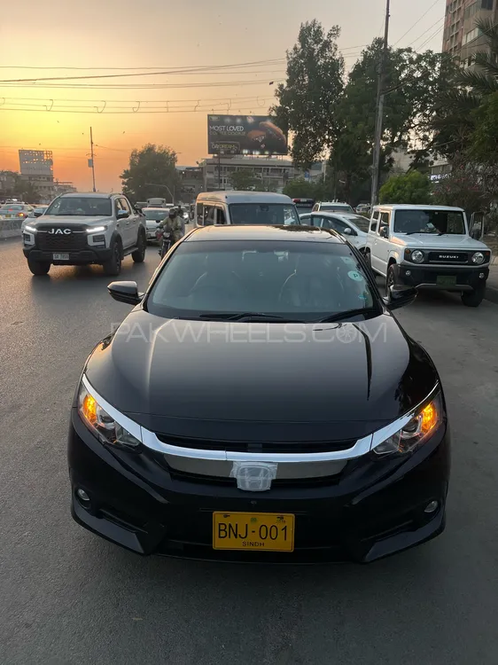 Honda Civic 2018 for Sale in Karachi Image-1
