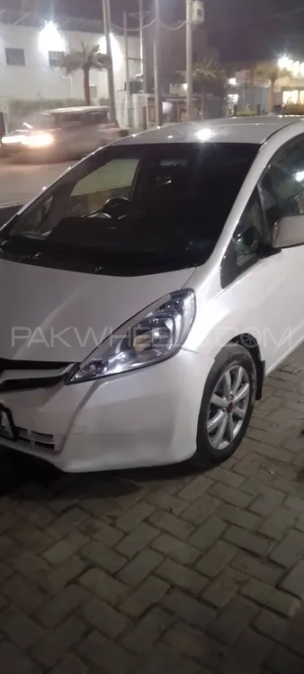Honda Fit 2015 for Sale in Sialkot Image-1