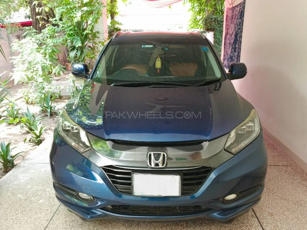 Honda Vezel 2014 for Sale in Lahore Image-1