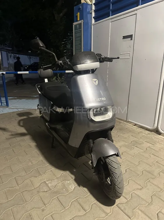 میٹرو E8S pro 2024 for Sale Image-1