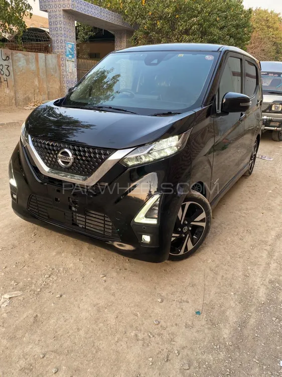 نسان ڈیز 2022 for Sale in کراچی Image-1
