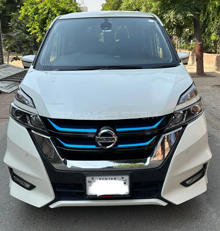 Nissan Serena 2019 for Sale in Lahore Image-1