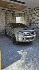 Toyota Hilux D-4D Automatic 2008 for Sale