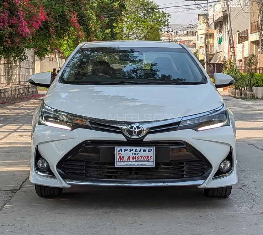 Toyota Corolla 2019 for Sale in Islamabad Image-1