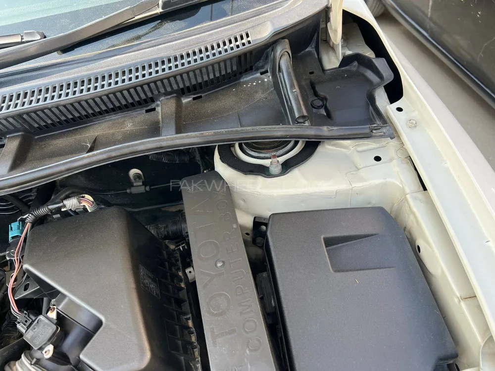 Toyota Corolla 2012 for Sale in Kot addu Image-1
