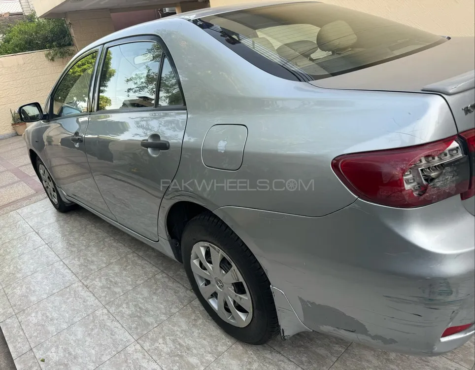Toyota Corolla 2013 for Sale in Lahore Image-1