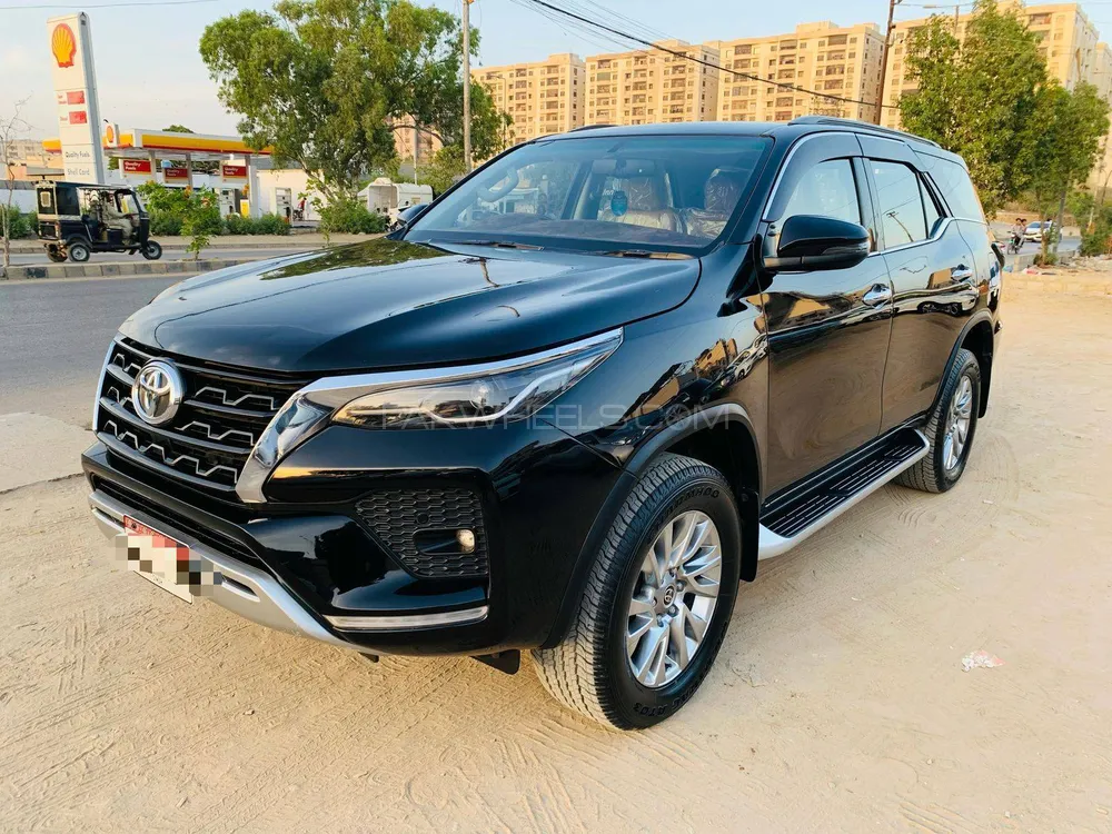 Toyota Fortuner 2022 for Sale in Karachi Image-1