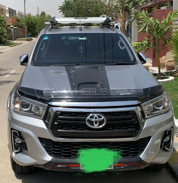 Toyota Hilux 2015 for Sale in Karachi Image-1