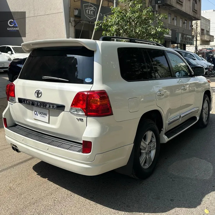 Toyota Land Cruiser 2013 for Sale in Karachi Toyota Land Cruiser 2013 for Sale in Karachi Image-2
