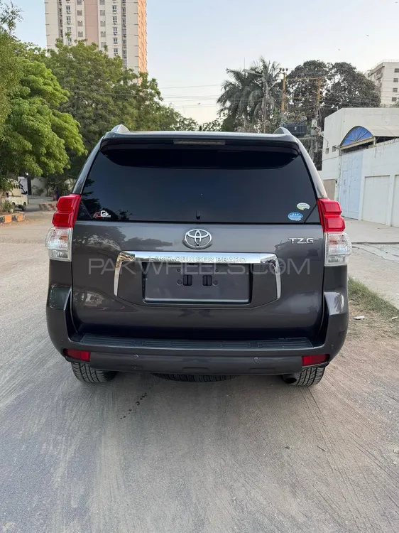 Toyota Prado 2010 for Sale in Karachi Image-1