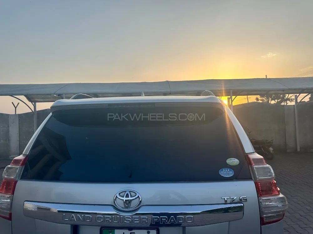 Toyota Prado 2010 for Sale in Lahore Image-1