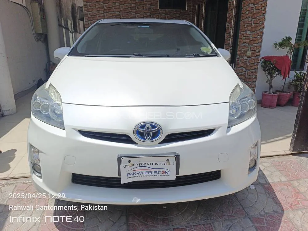 Toyota Prius 2011 for Sale in Gujranwala Image-1