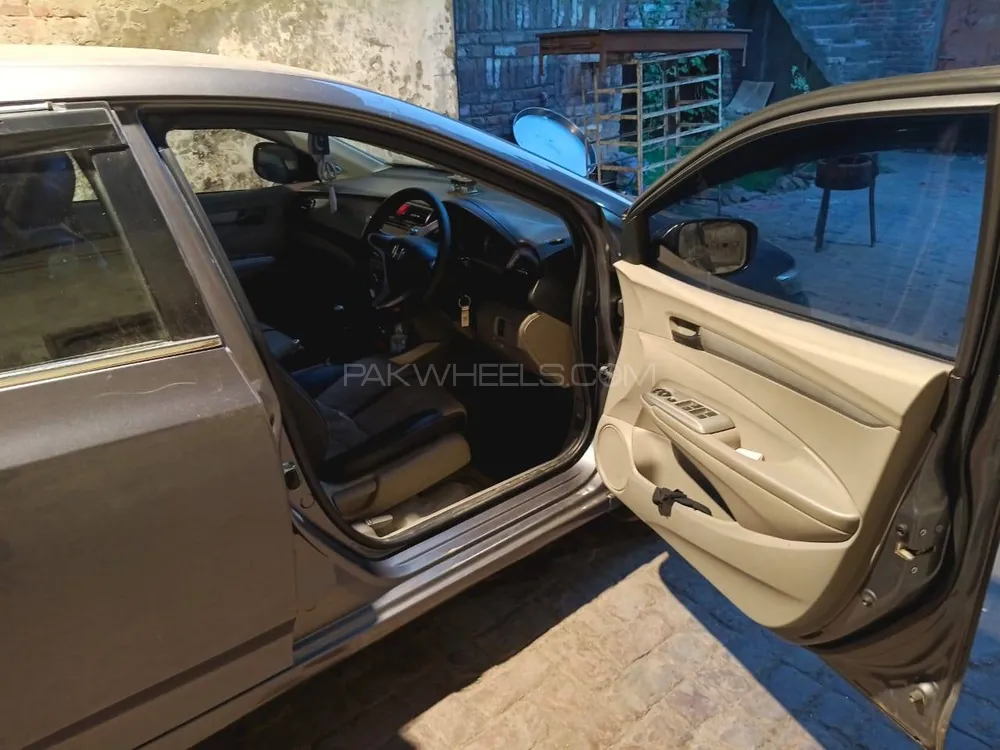 Honda City 2016 for Sale in Lahore Image-1