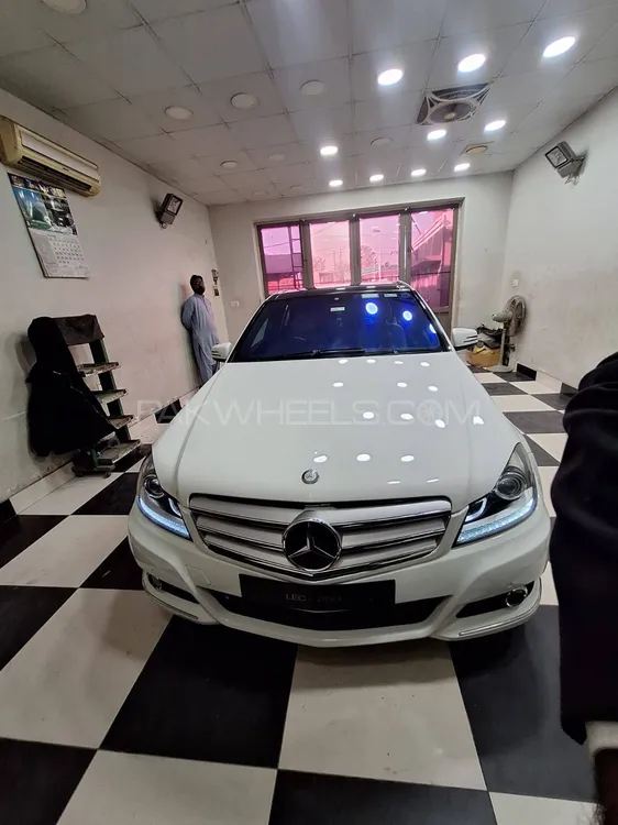 Mercedes Benz C Class 2012 for Sale in Multan Image-1