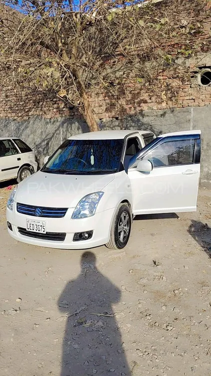 سوزوکی سوئفٹ 2015 for Sale in لاہور Image-1