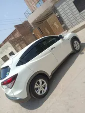 Honda Vezel Hybrid X 2016 for Sale