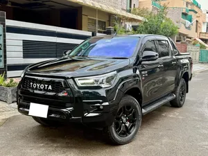 Toyota Hilux Revo V Automatic 2.8 2022 for Sale