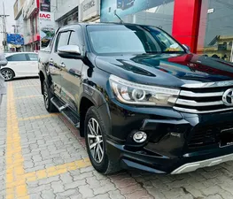 Toyota Hilux Revo V Automatic 2.8 2020 for Sale