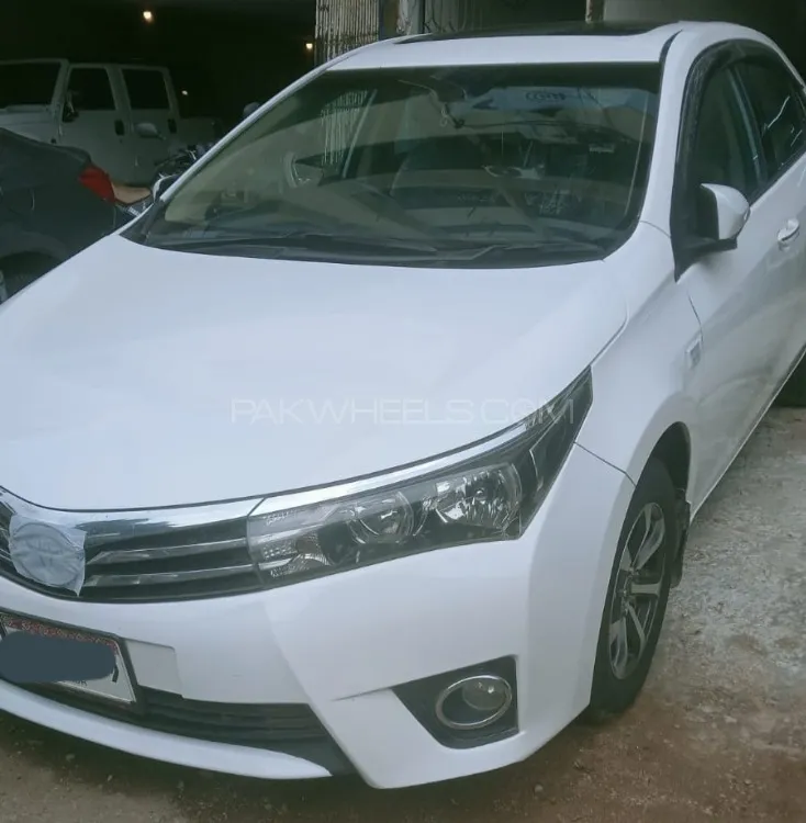 Toyota Corolla 2016 for Sale in Karachi Image-1
