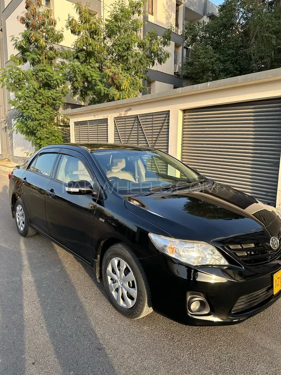 Toyota Corolla 2013 for Sale in Karachi Image-1