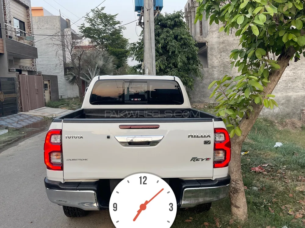 Toyota Hilux 2021 for Sale in Lahore Image-1