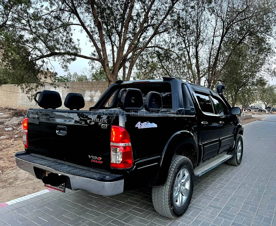 ٹویوٹا ہائیلکس 2012 for Sale in کراچی ٹویوٹا ہائیلکس 2012 for Sale in کراچی Image-4