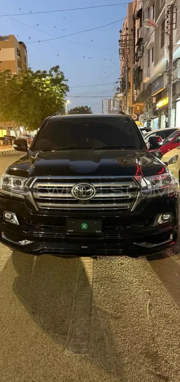 Toyota Land Cruiser 2017 for Sale in Karachi Image-1