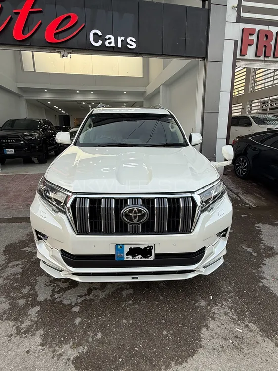 Toyota Prado 2018 for Sale in Islamabad Image-1