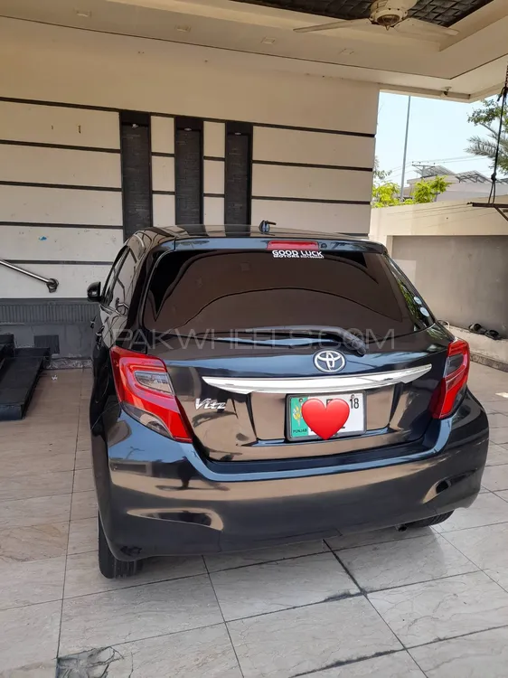 Toyota Vitz 2018 for Sale in Gujranwala Image-1