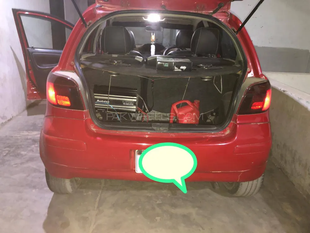 Toyota Vitz 2003 for Sale in Karachi Image-1