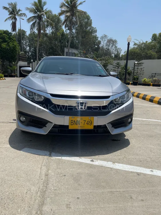 Honda Civic 2018 for Sale in Karachi Image-1