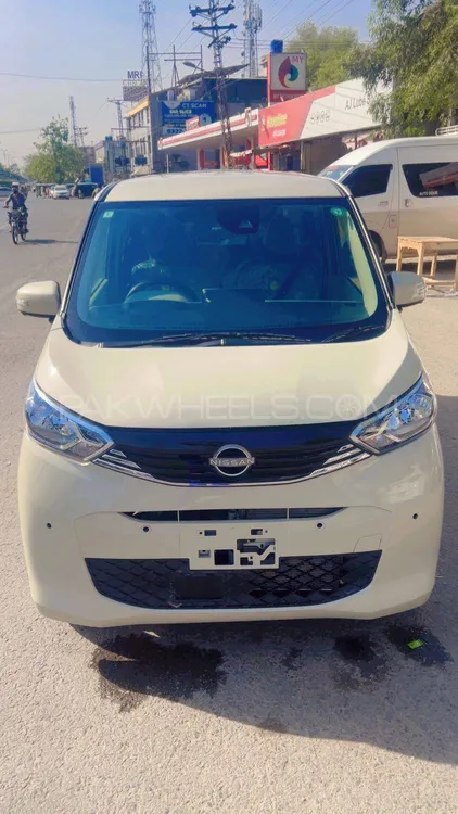 نسان ڈیز 2024 for Sale in سیالکوٹ Image-1
