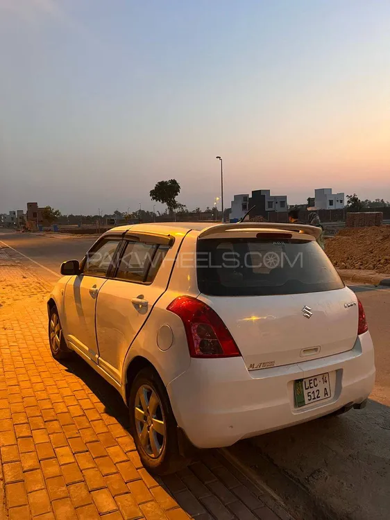 Suzuki Swift 2014 for Sale in Gujranwala Image-1