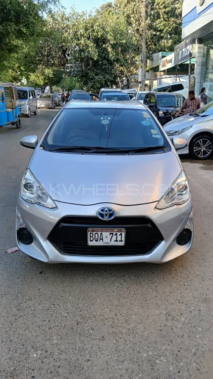 Toyota Aqua 2015 for Sale in Karachi Image-1