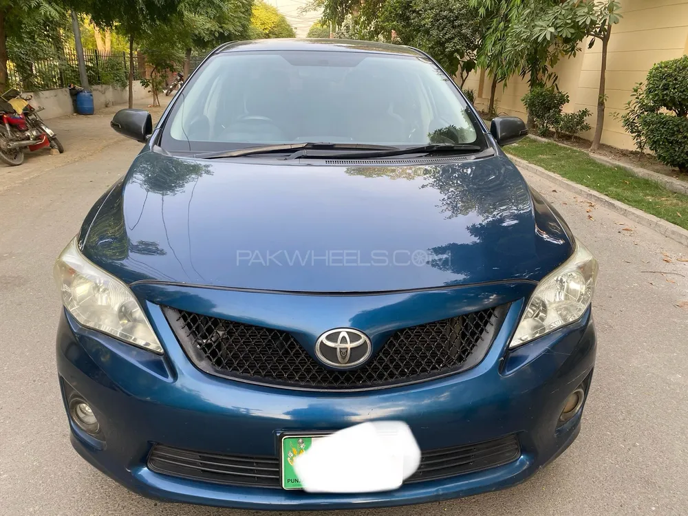 Toyota Corolla 2012 for Sale in Faisalabad Image-1