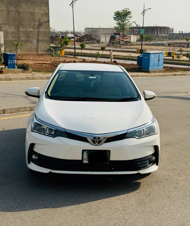Toyota Corolla 2018 for Sale in Islamabad Image-1