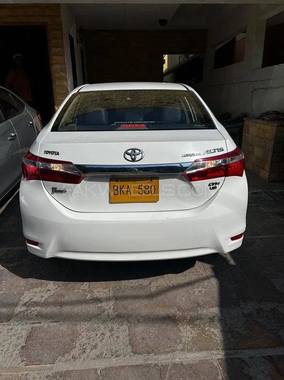 Toyota Corolla 2017 for Sale in Karachi Image-1