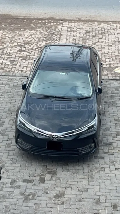 Toyota Corolla 2020 for Sale in Lahore Image-1