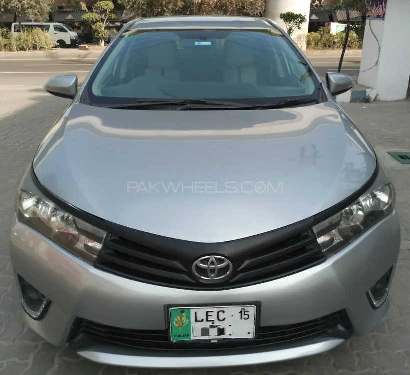 Toyota Corolla 2015 for Sale in Lahore Image-1