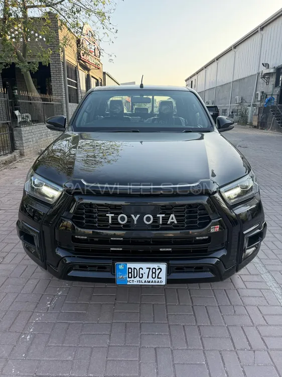 Toyota Hilux 2023 for Sale in Islamabad Image-1