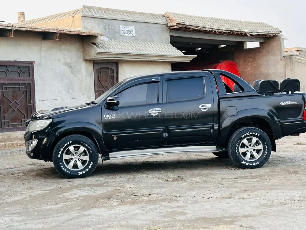 Toyota Hilux 2007 for Sale in Karachi Image-1
