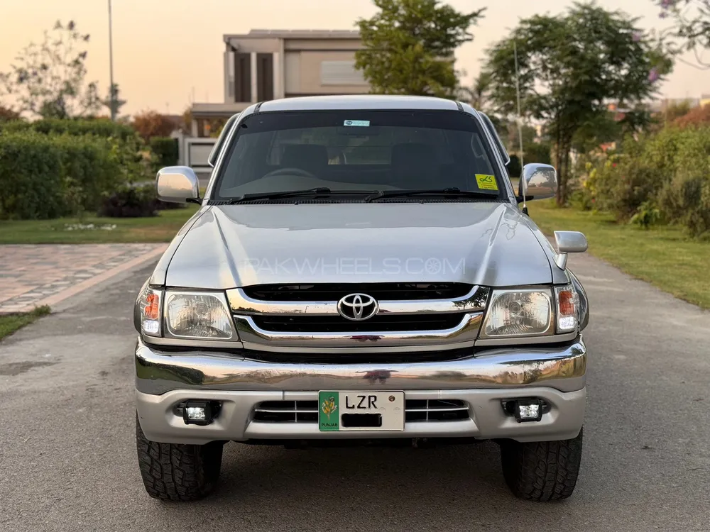 Toyota Hilux 2003 for Sale in Lahore Image-1
