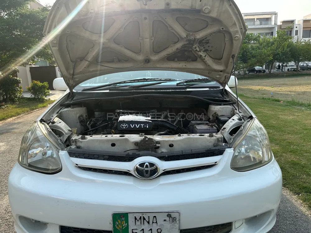 Toyota Platz 2005 for Sale in Multan Image-1