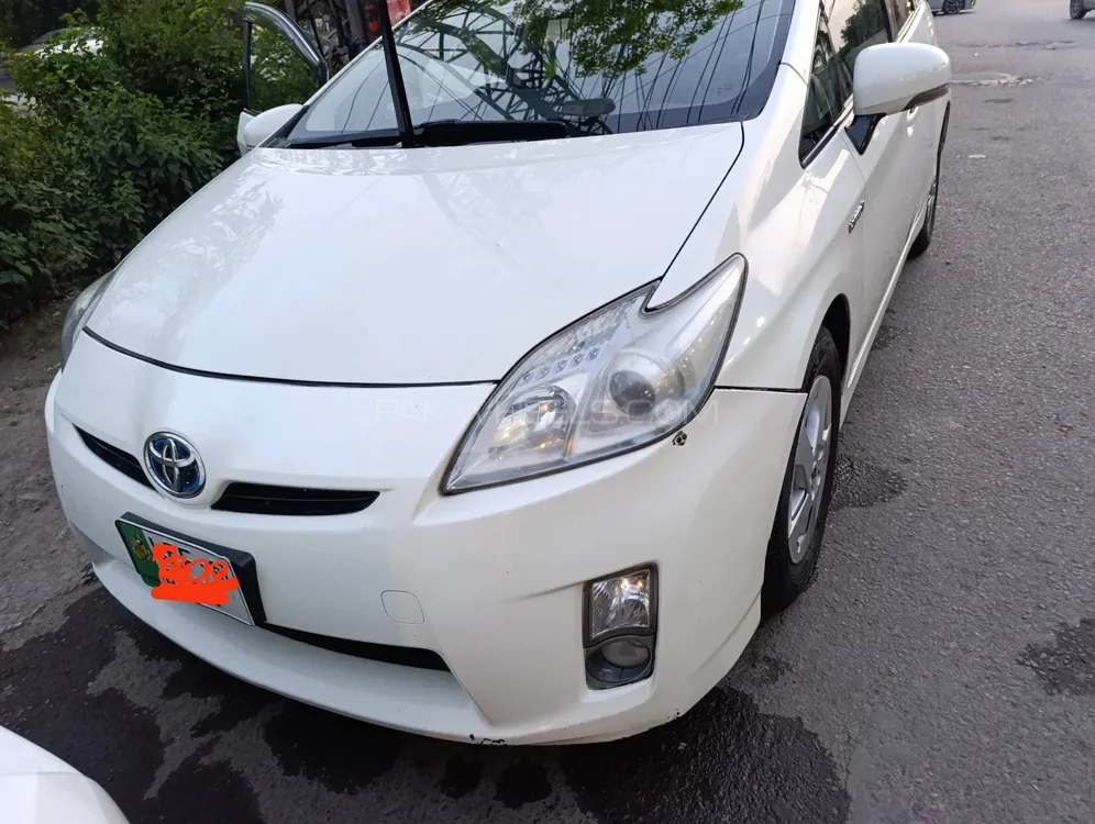 Toyota Prius 2010 for Sale in Lahore Image-1
