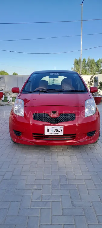 Toyota Vitz 2005 for Sale in Mardan Image-1